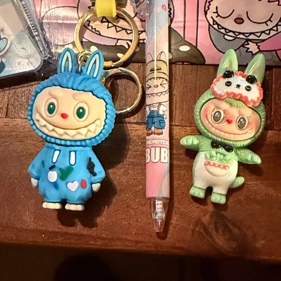 Labubu monster bundle set - Picture 5 of 6